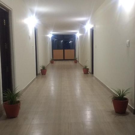 Dhoni Castle Hotel Palakkad Exterior photo